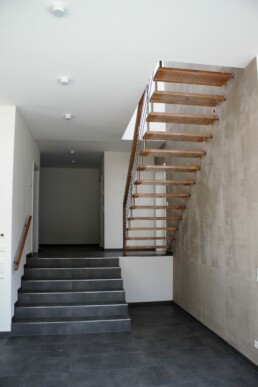 Auf den Punkt Architekten - Neubau Villa in Hanglage